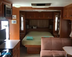 Koko talo/asunto Luxury Caravan (Cooktown, Australia)