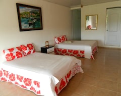 Hotel Villa Alfonsina (Monte Christi, Dominican Republic)