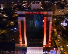 Khách sạn Holiday & Business Hotel - Em Frente Ao Centro De Eventos E Arena Conda (Chapecó, Brazil)