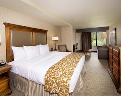 Khách sạn DoubleTree by Hilton Hotel Breckenridge (Breckenridge, Hoa Kỳ)