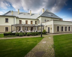 Hotel Kúria Beckov - Penzión (Beckov, Slovakia)
