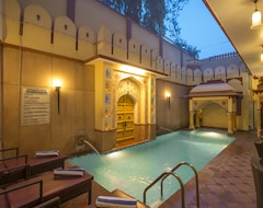 Umaid Mahal - A Heritage Style Boutique Hotel (Jaipur, India)