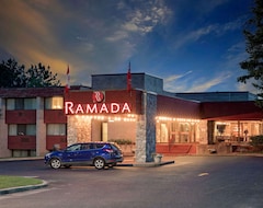 Khách sạn Ramada by Wyndham Pinewood Park Resort North Bay (North Bay, Canada)