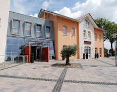 Otel Pension Unter Der Linde (Nalbach, Almanya)