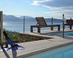 Khách sạn Due Di Moro (Gardone Riviera, Ý)