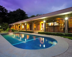 Khách sạn Pitaya Lodge (Potrero Grande, Costa Rica)