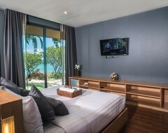 Hotel The Bay Samui Beach Resort (Bophut, Thailand)