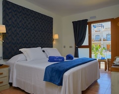 Hotel Paloma Blanca - Adults Only (Marbella, Spain)