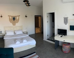 Hotel Moya Urla Butik Otel (Izmir, Turkey)