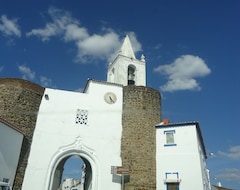 Toàn bộ căn nhà/căn hộ Living In A Medieval Castle By Évora- Long Term Renting (Redondo, Bồ Đào Nha)