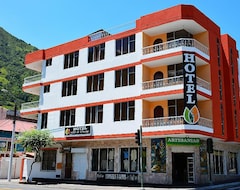 Hotel Flor de Oriente (Baños, Ecuador)