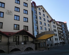 Khách sạn Pamporovo (Pamporovo, Bun-ga-ri)