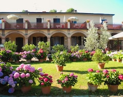 Hotel Le Renaie (San Gimignano, Italy)