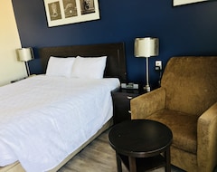 Hotel Empire Inn & Suites (Red Deer, Canada)