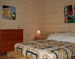 Hotel Mood Farmhouse Mythology (Għarb, Malta)