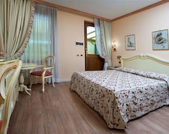 Hotelli Vip'S Motel Luxury Accommodation & Spa (Lonato del Garda, Italia)