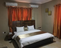 Khách sạn Momak 5  And Suites (Lekki, Nigeria)