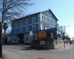Khách sạn Hotel Zur blauen Traube (Kümmersbruck, Đức)