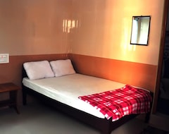 Khách sạn B R S Residency (Srikalahasthi, Ấn Độ)