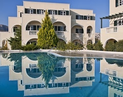 Hotel Golden Sun (Kamari, Greece)