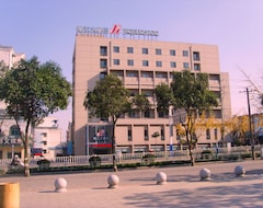 Otel Jinjiang Inn (Wuhu Wuyi Square) (Wuhu, Çin)