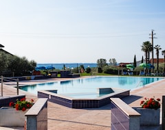 Khách sạn Hotel Residence Primera (Moniga del Garda, Ý)