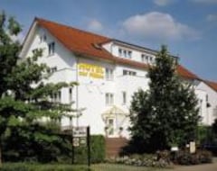Khách sạn Hotel Zur Mühle (Urbach, Đức)