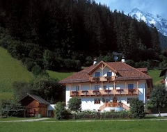 Khách sạn Residence Edelweiss (Rasen Antholz, Ý)