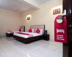 Khách sạn OYO Hotel Ayaan (Bareilly, Ấn Độ)