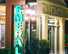 Khách sạn Emerald Suite Hotel (Baku, Azerbaijan)