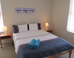 Hotelli Point Village Accommodation - Estoril Villa 102 (Mossel Bay, Etelä-Afrikka)