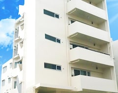 Aparthotel G-Ratis Omoromachi (Okinawa, Japan)