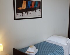 Hotel Il Cantone Del Faro Rooms & Apartments (Taormina, Italia)