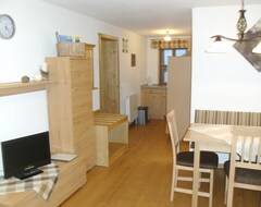 Casa/apartamento entero Liebevoll Eingerichtete Fewo Mit Voll Ausgestatteter Küche (Neualbenreuth, Alemania)
