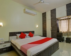 Hotel OYO 22536 Vishaak Inn (Coimbatore, Indija)