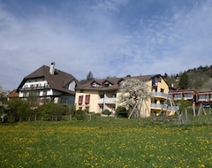 Ecohotel L'Aubier (Montézillon, Suiza)