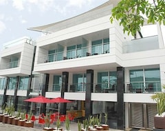 Khách sạn Zi One Luxury Hotel (Pereira, Colombia)