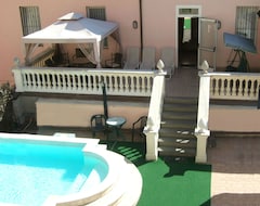 Khách sạn Innocenti (Montecatini Terme, Ý)