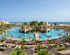 Khách sạn Hotel Riu Touareg (Praia de Lacacao, Cape Verde)