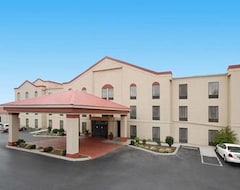 Hotel Comfort Suites Morristown (Morristown, USA)