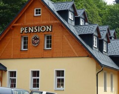 Pansiyon Pension Pstruzi (Merklín, Çek Cumhuriyeti)