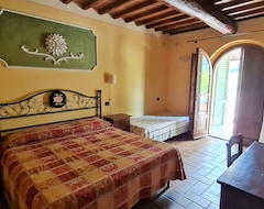 Khách sạn Antico Borgo Il Cardino (San Gimignano, Ý)