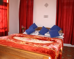 Khách sạn Palace Guest House (Srinagar, Ấn Độ)