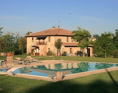 Hotel Charming Apartment With Pool - 40 Km Florence, 20 Km Siena, 15 Km S. Gimignano (Monteriggioni, Italia)