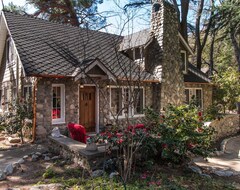 Toàn bộ căn nhà/căn hộ Mt. Baldy Cottage On Bear Creek In The Secluded Village Of Mt. Baldy (Rancho Cucamonga, Hoa Kỳ)