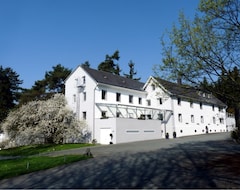 Khách sạn Hotel Ambiente (Töpen, Đức)