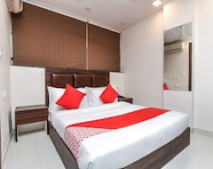 Hotel OYO Flagship 48336 Vj Inn Nagamalli Thota (Kakinada, Indija)