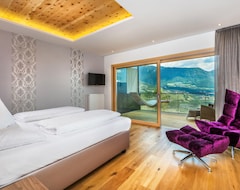 Hotelli Feel Good Resort Johannis (Dorf Tirol, Italia)