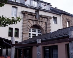 Khách sạn Gästehaus Burg Molbach (Kreuzau, Đức)