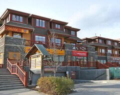 Hotel Boardwalk Condos (Canmore, Canada)
